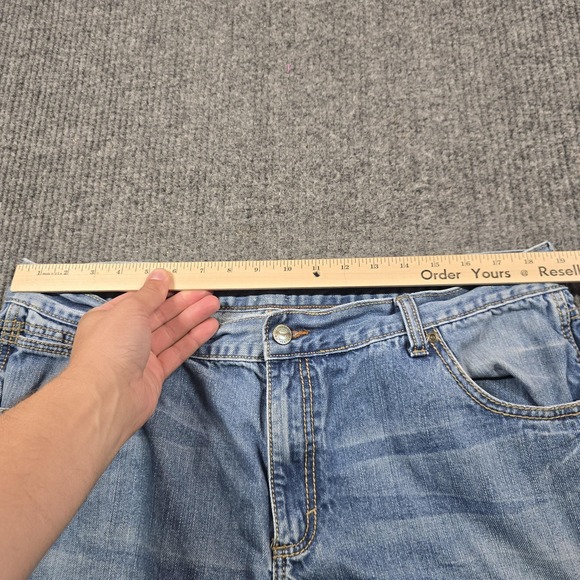 Wrangler Jeans Mens 40x32 Light Wash Relaxed Bootcut Denim Frayed Hem 38x30 - Picture 10 of 13